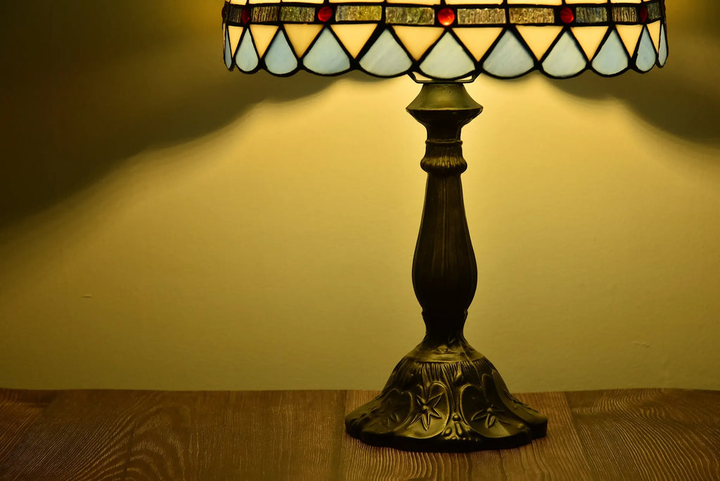 Tiffany Style Table Lamp Bedside Desk LED Lamp Shades Bedroom Stained-Glass 18.1'' H Multi-Color