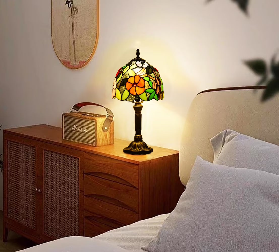 Tiffany-Style Table Lamp Stained Glass Bedside Lamp for Living Room Bedroom Traditional Desk Light 14.5'' H Multi-Color