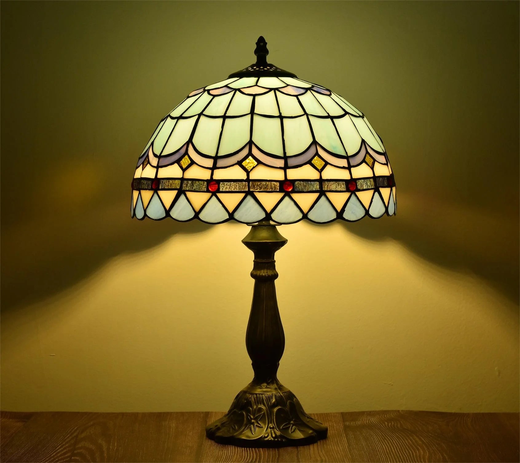 Tiffany Style Table Lamp Bedside Desk LED Lamp Shades Bedroom Stained-Glass 18.1'' H Multi-Color